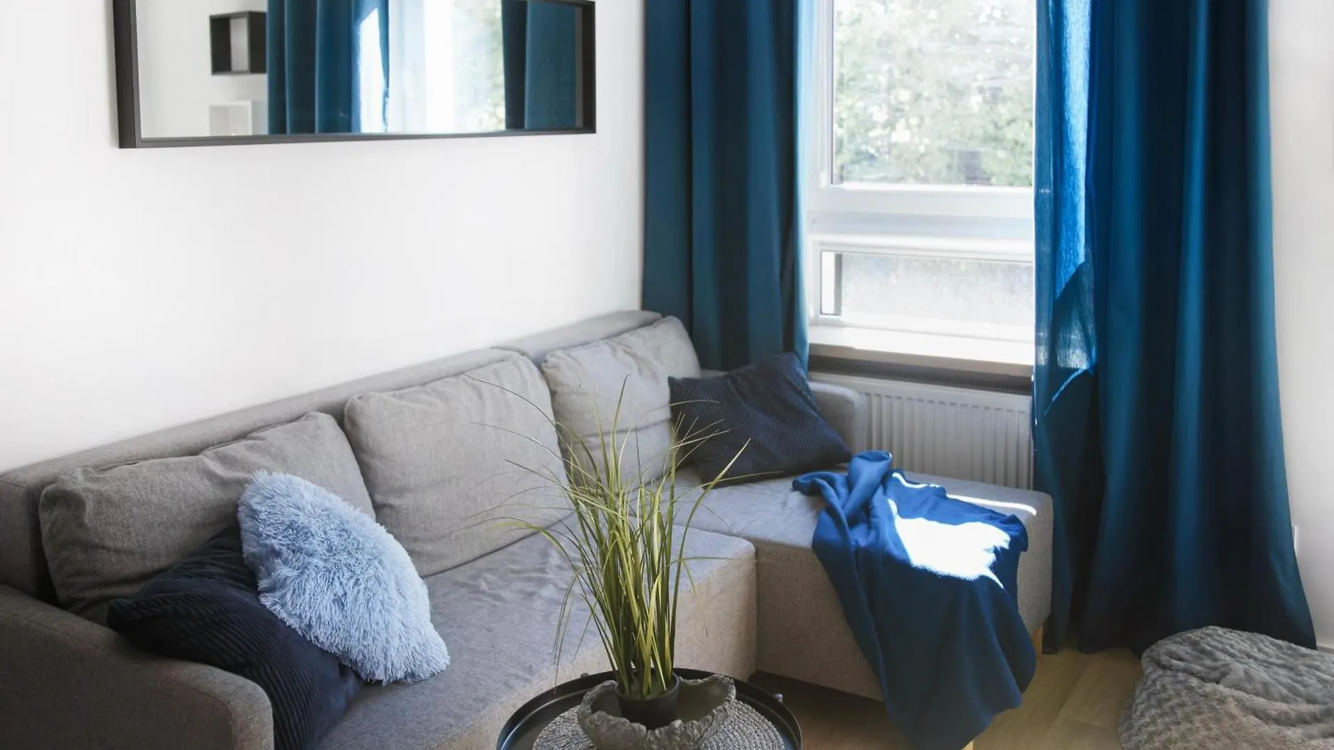 Apartment Komfortowy Apartament Z Balkonem I Parkingiem Wroclaw