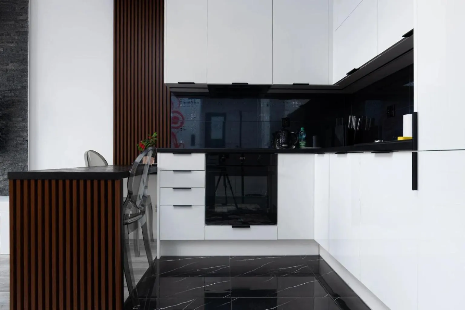 Komfortowy apartament z balkonem i parkingiem Wrocław Polska