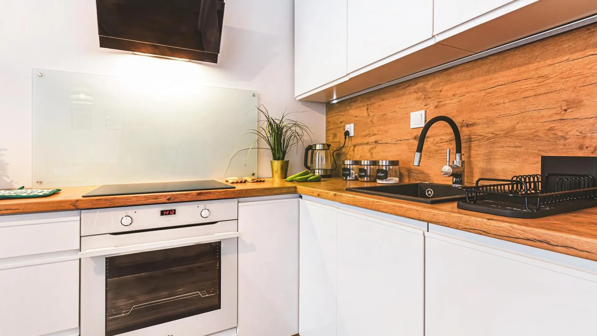 Apartment Komfortowy Apartament Z Balkonem I Parkingiem Wroclaw
