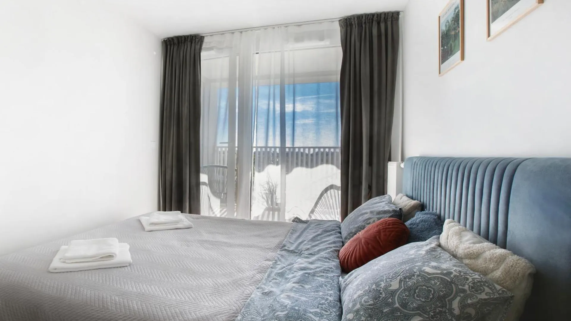 Komfortowy Apartament Z Balkonem I Parkingiem Wroclaw