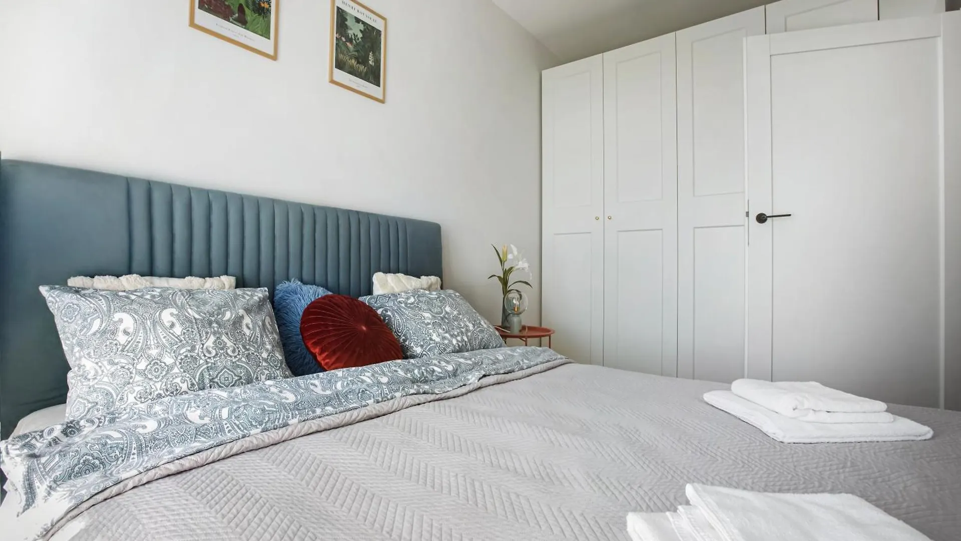 Komfortowy apartament z balkonem i parkingiem Wrocław