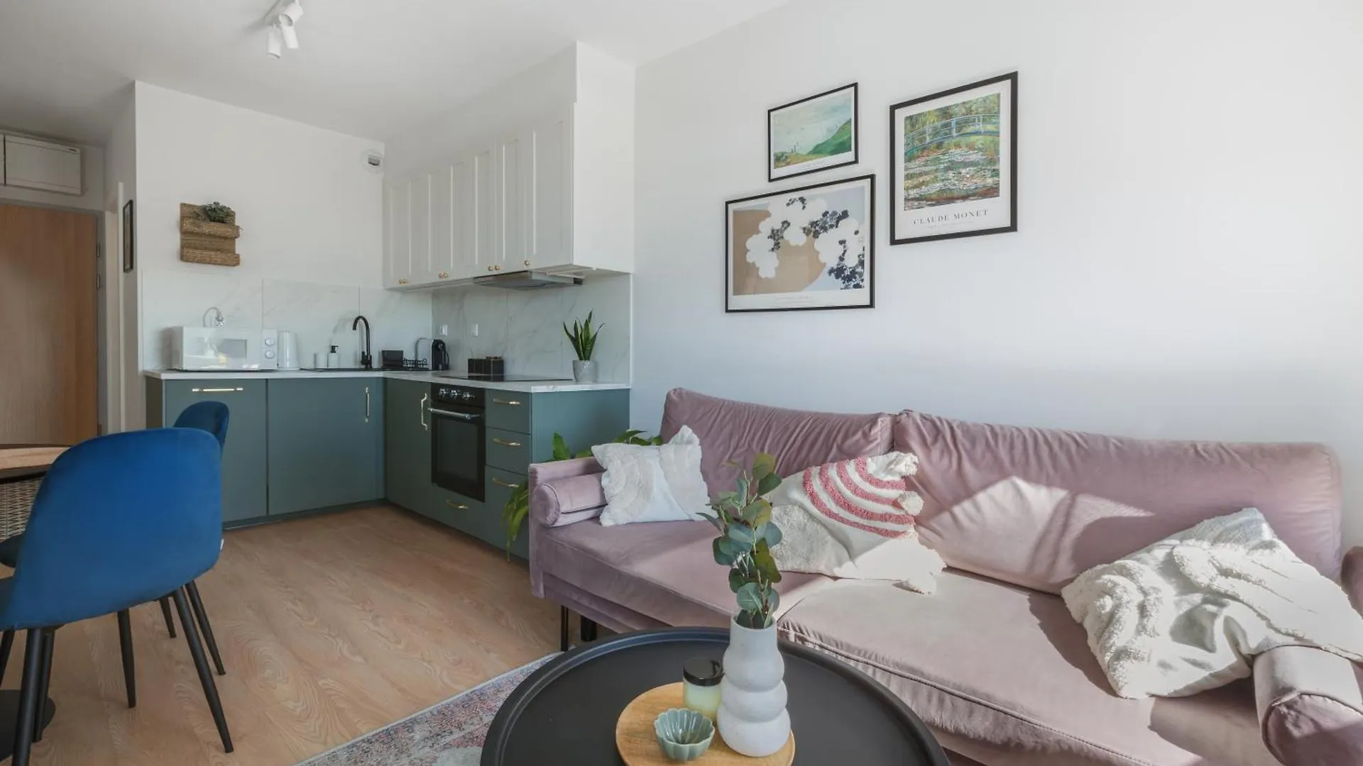 Komfortowy Apartament Z Balkonem I Parkingiem Wroclaw
