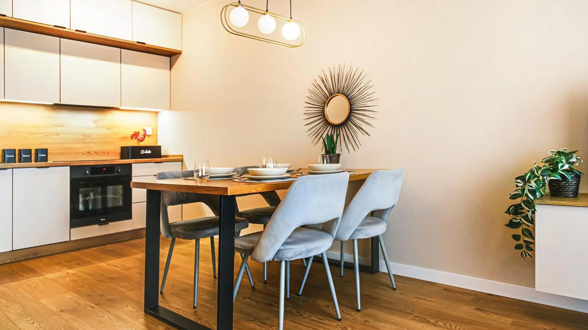 Komfortowy Apartament Z Balkonem I Parkingiem Wroclaw
