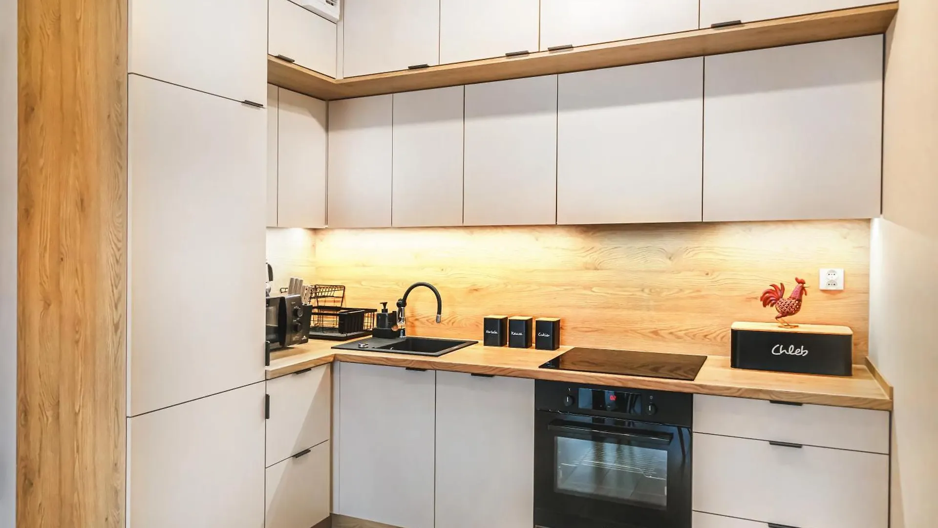 Apartment Komfortowy Apartament Z Balkonem I Parkingiem Wroclaw