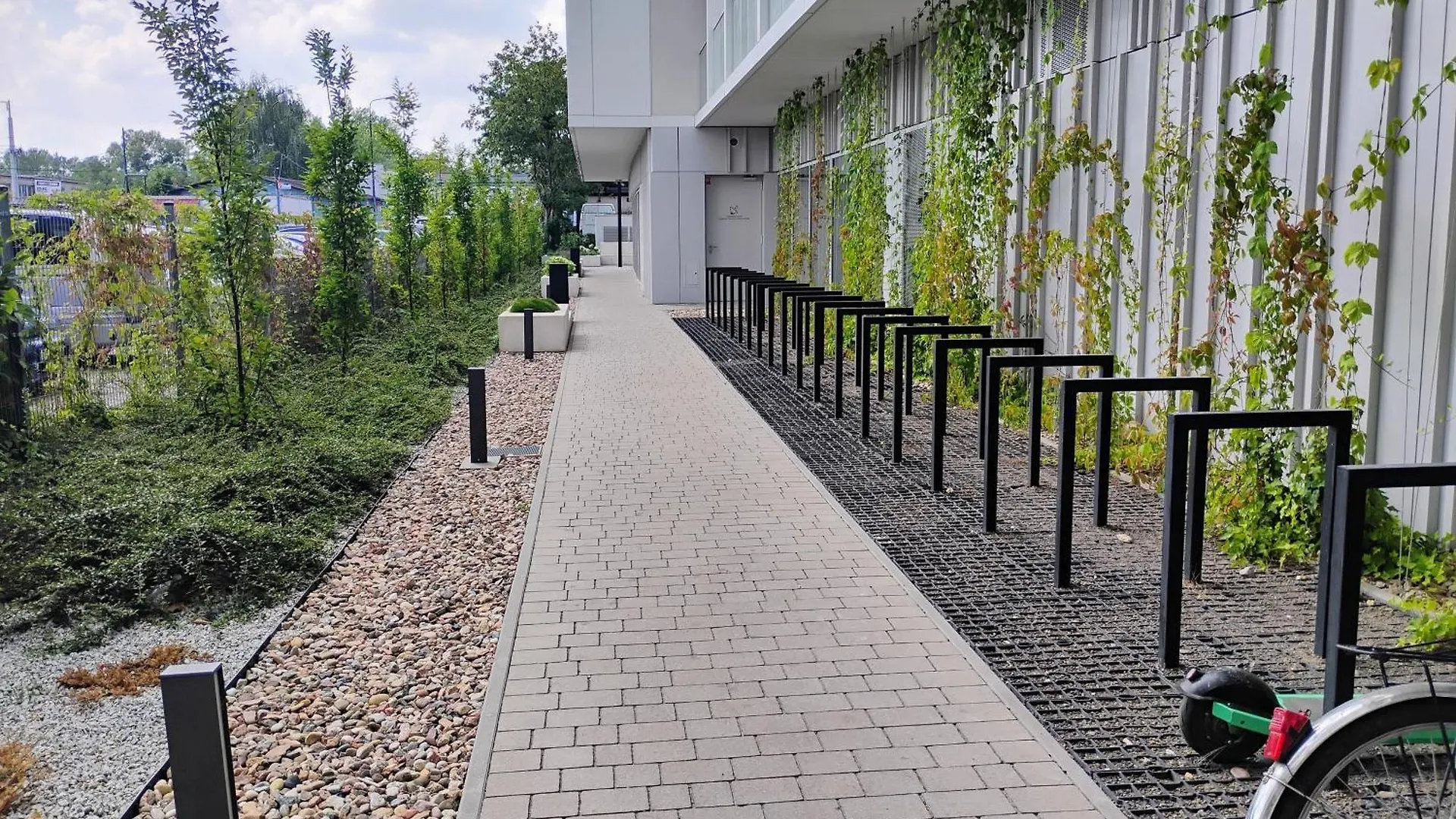 Komfortowy Apartament Z Balkonem I Parkingiem Wroclaw Poland