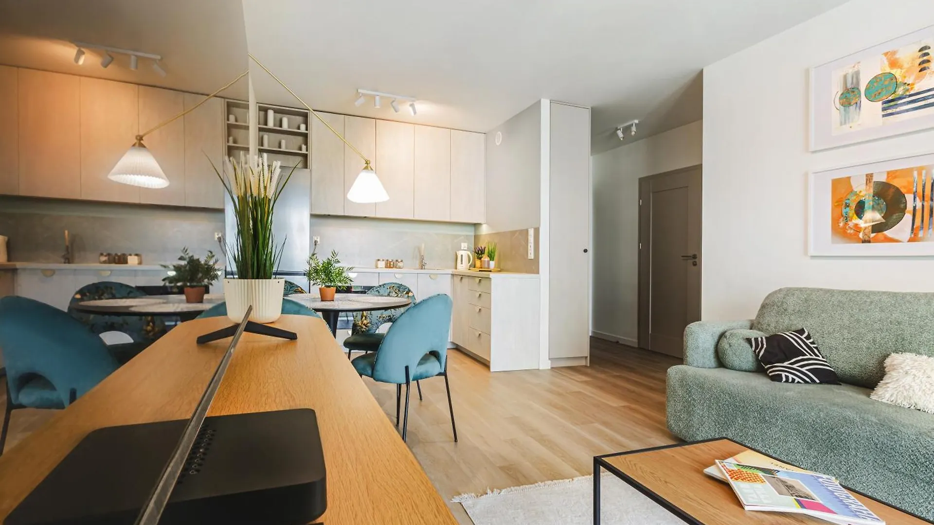 Komfortowy apartament z balkonem i parkingiem Wrocław