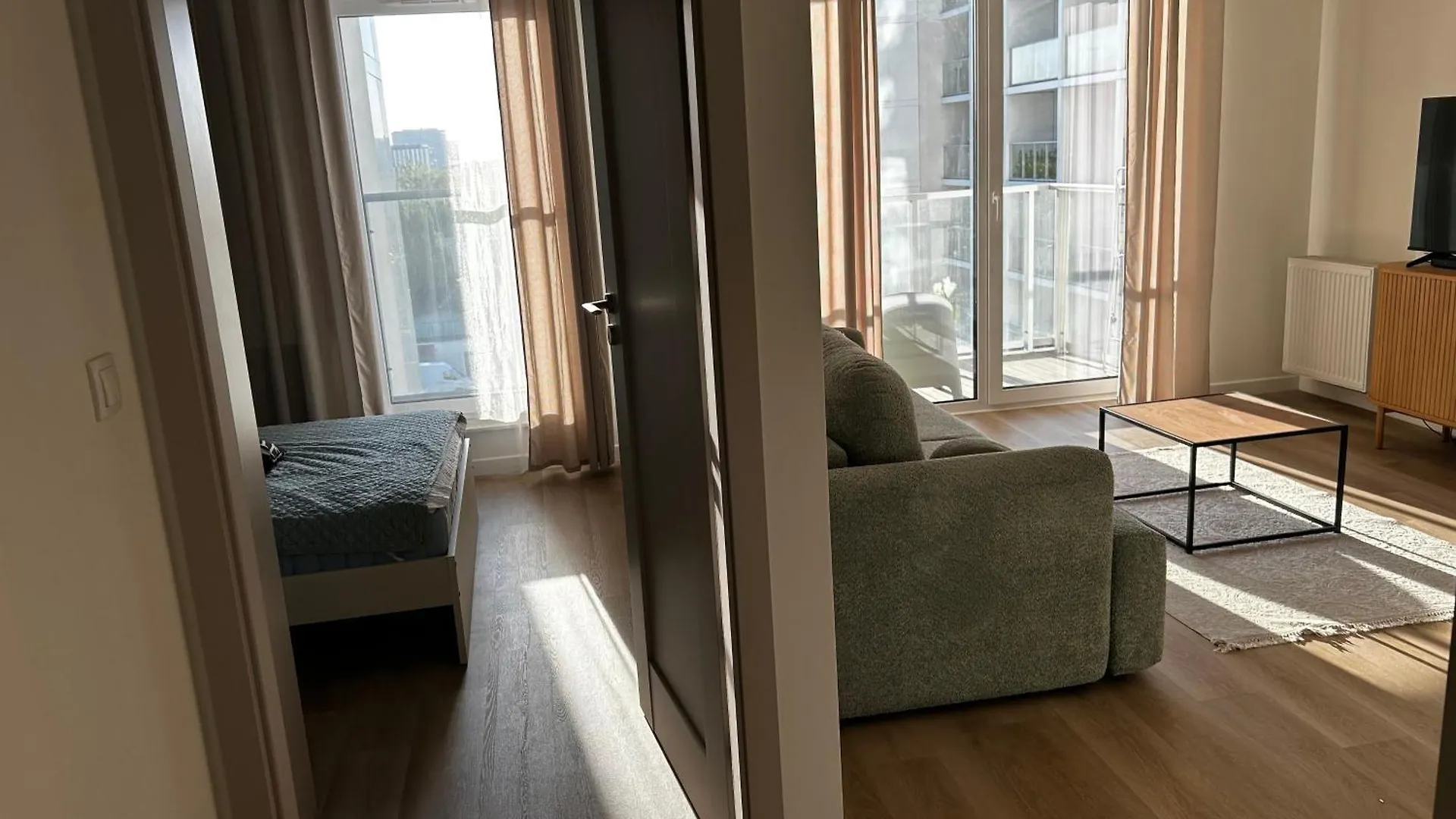 Komfortowy Apartament Z Balkonem I Parkingiem Wrocław Polen